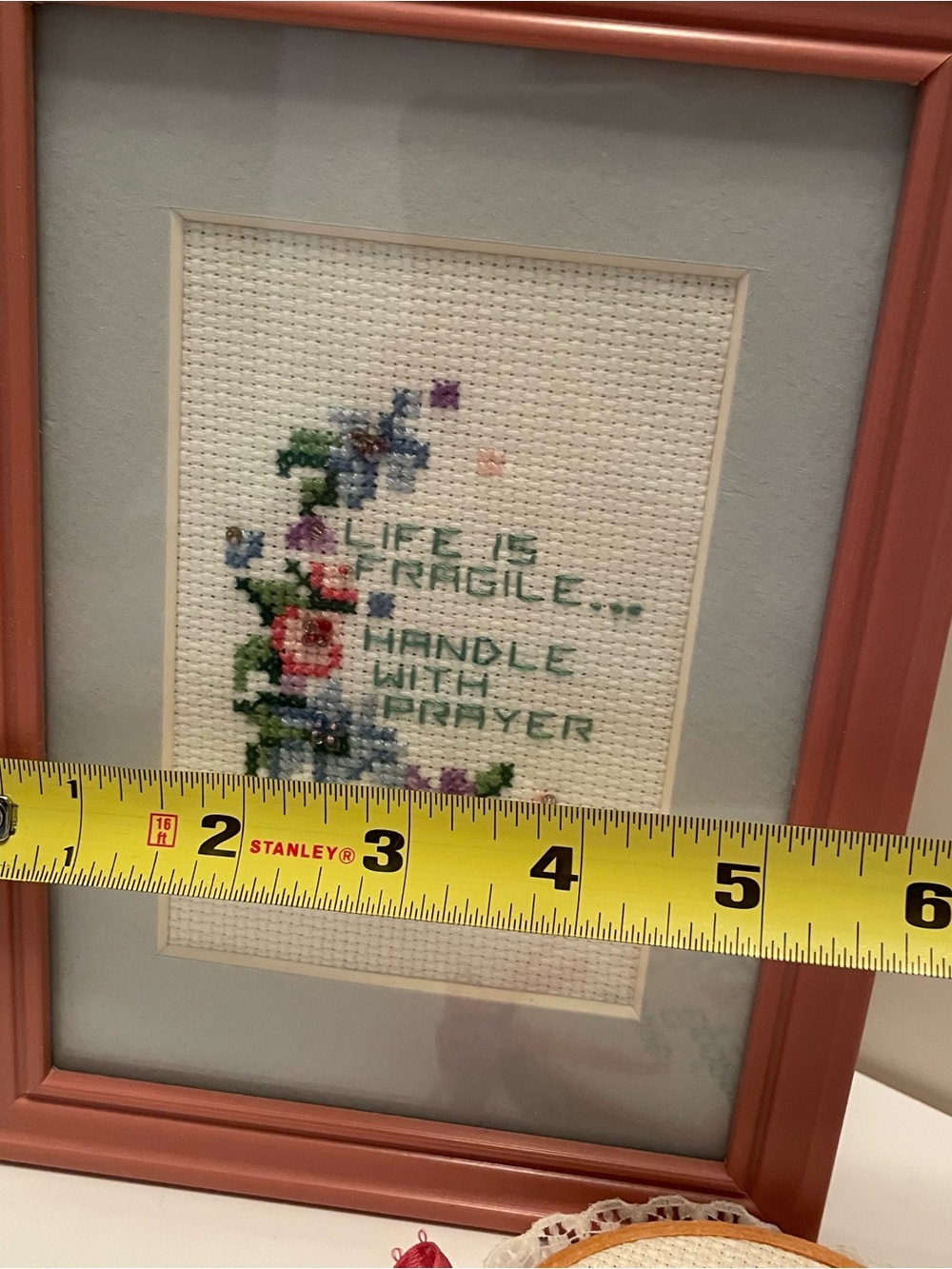 Vintage Cross Stitch Framed Lot Of 2. Life And Love - Picture 7 of 8